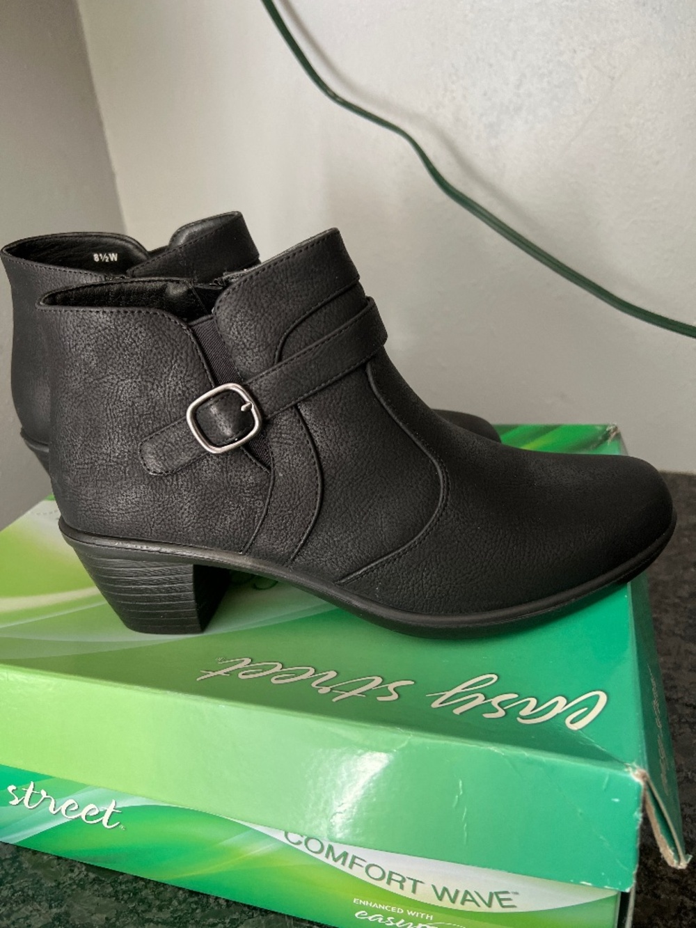 Easy Street ankle boot 8.5 wide
